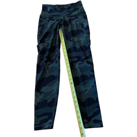 Old Navy Active Elevate Leggings Size Small - Picture 10 of 11